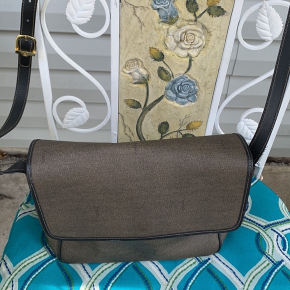 Vintage Fendi Bag - Picture 11 of 17